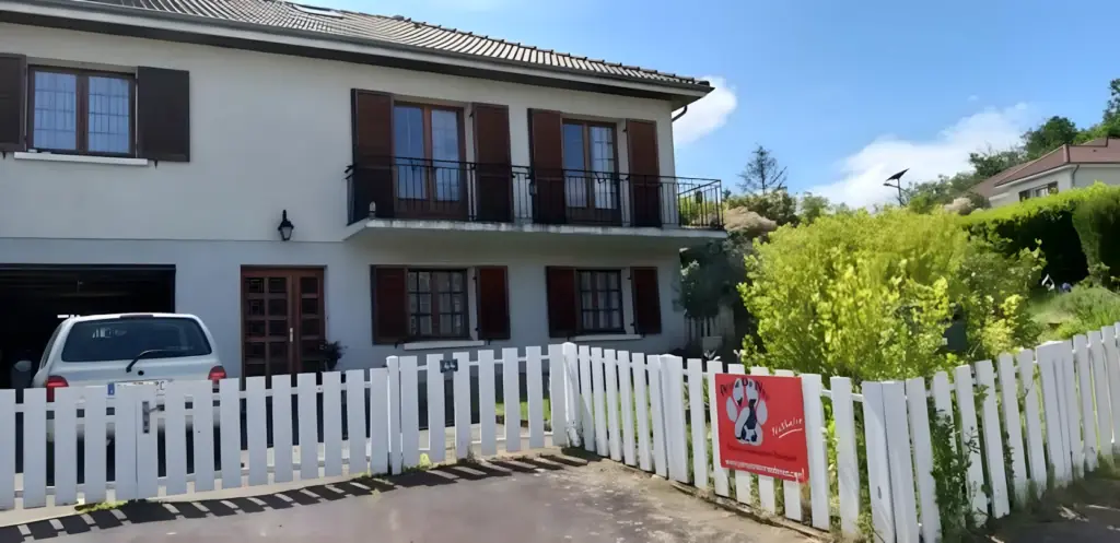 Vue de loin home Nathalie